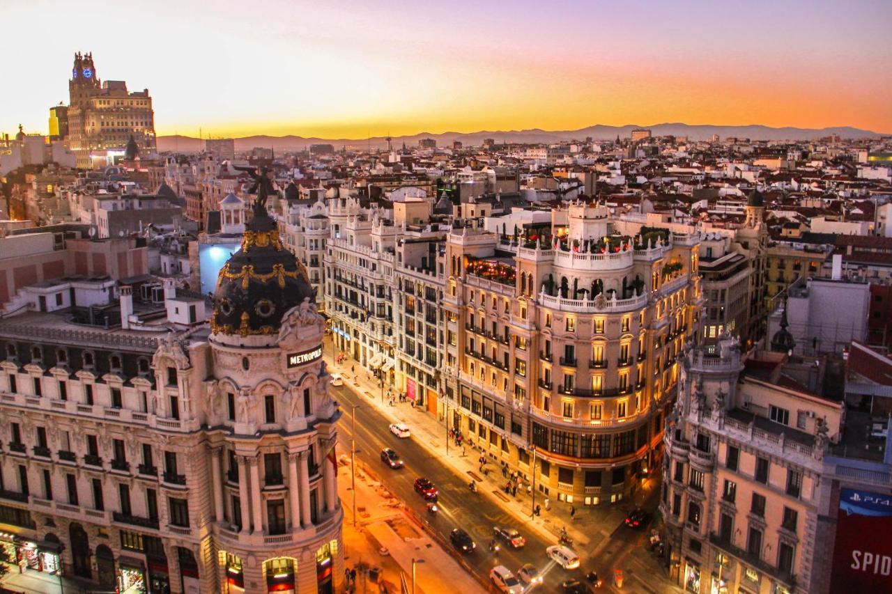 Hotel CH Rayuela Madrid Exterior foto